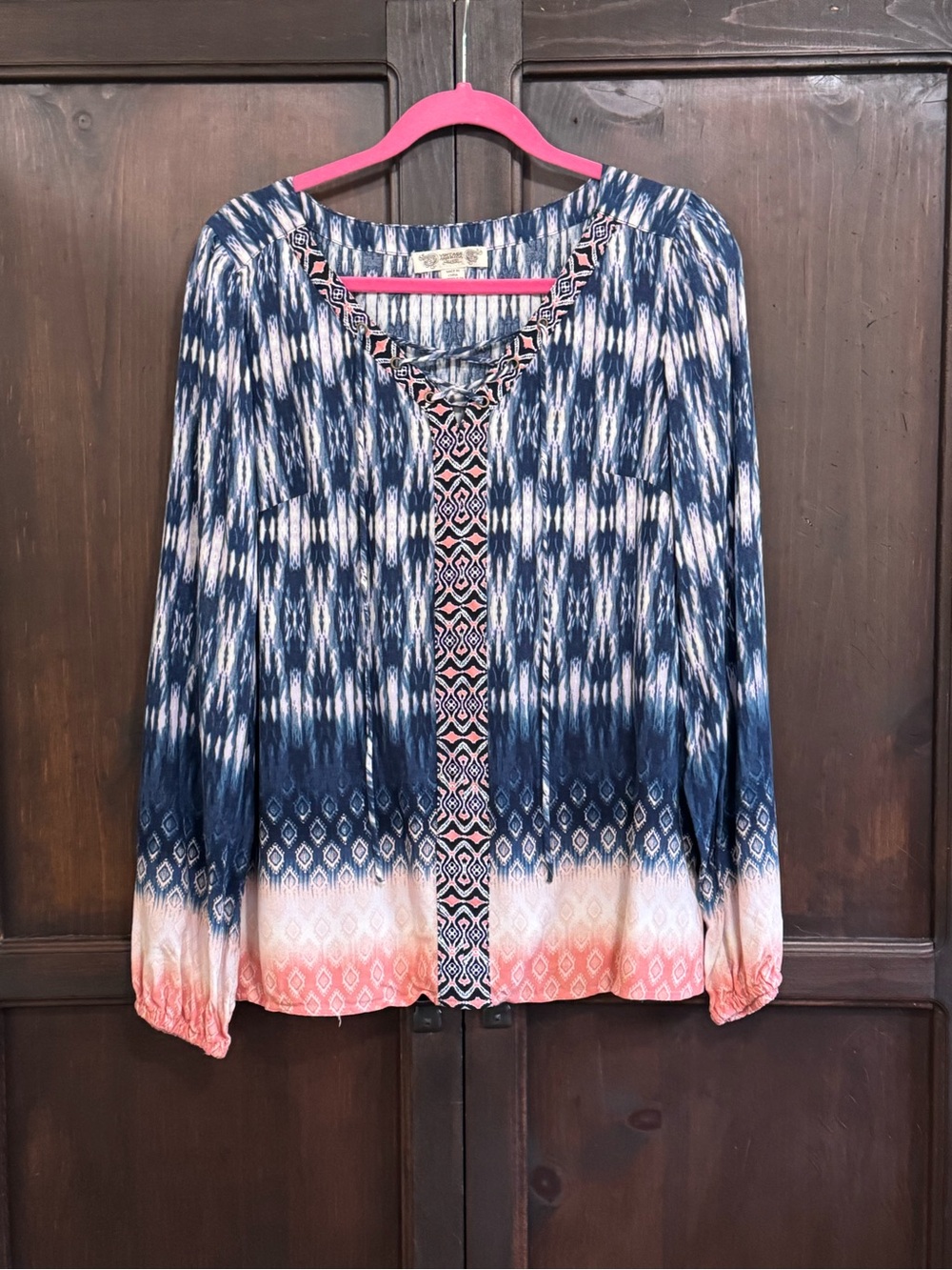 Vintage America Boho Ombre Navy and Coral Printed Peasant Top size Medium